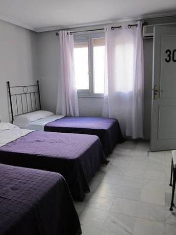 Imagen de la habitación del Pensión Hostal Alicia. Foto 14