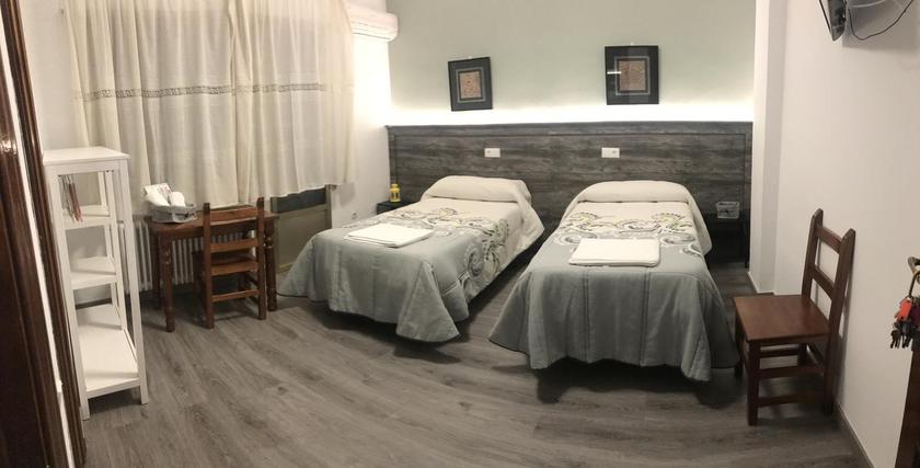 Imagen de la habitación del Pensión Hostal Imperio. Foto 5