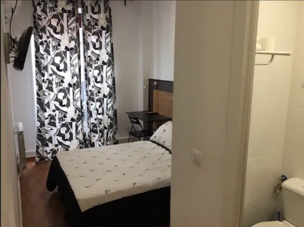 Imagen de la habitación del Pensión Hostal Oliver. Foto 5