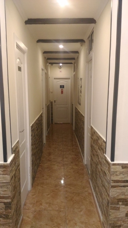 Imagen de los interiores del Pensión Hostal Oliver. Foto 12