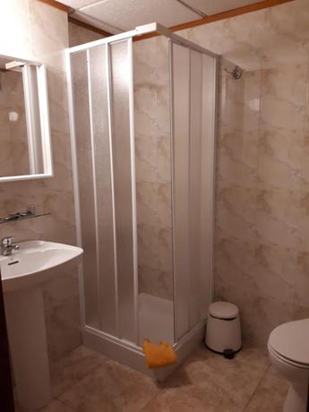 Imagen de la habitación del Pensión Hostal Residencia Cardona. Foto 5