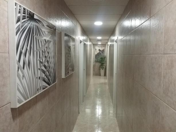 Imagen de los interiores del Pensión Hostal Residencia Cardona. Foto 18