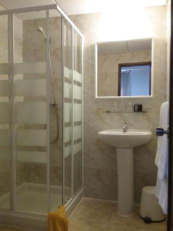 Imagen de la habitación del Pensión Hostal Residencia Cardona. Foto 9