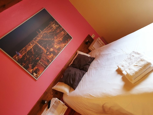 Imagen de la habitación del Pensión Hostal Ruso. Foto 9