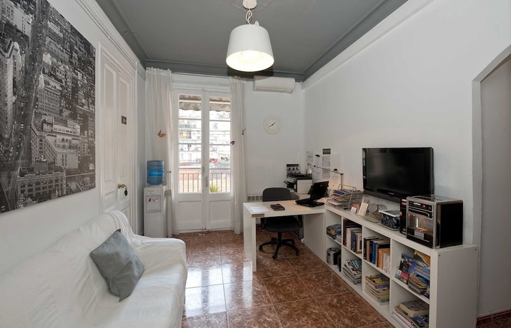 Imagen de los interiores del Pensión Hostalet De Barcelona. Foto 19