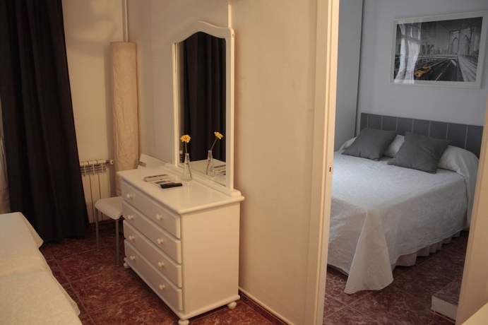 Imagen de la habitación del Pensión Hostalet De Barcelona. Foto 14