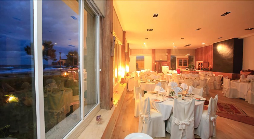 Imagen del bar/restaurante del Pensión Hotel Arimune. Foto 3