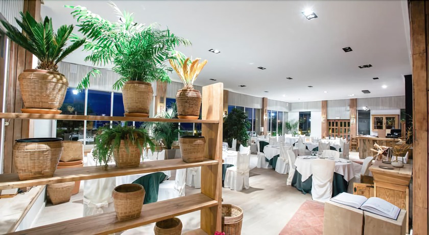 Imagen del bar/restaurante del Pensión Hotel Arimune. Foto 4