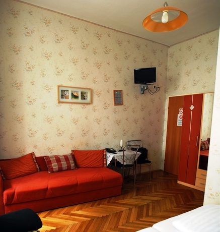 Imagen de la habitación del Pensión Hotel Arpi. Foto 11