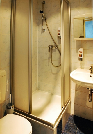 Imagen de la habitación del Pensión Hotel Arpi. Foto 13