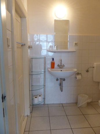 Imagen de la habitación del Pensión Hotel Kima. Foto 11