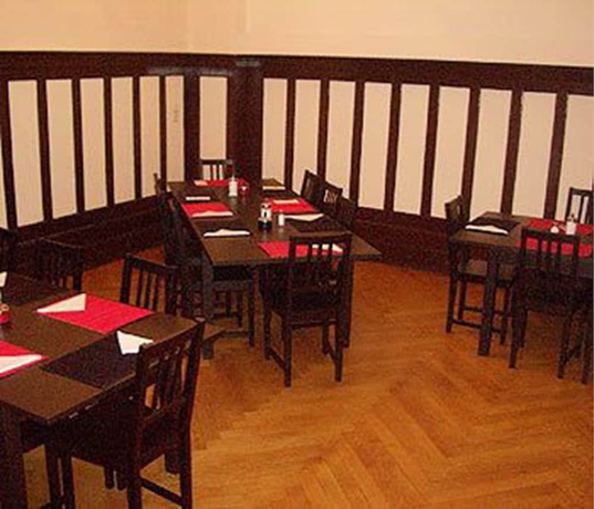 Imagen del bar/restaurante del Pensión Hotel Kima. Foto 2