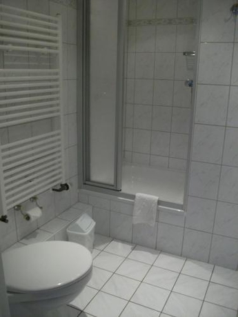 Imagen de la habitación del Pensión Hotel Loose. Foto 10