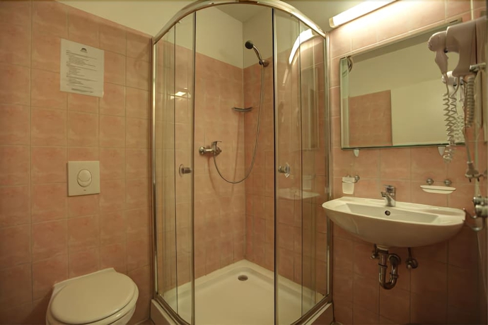 Imagen de la habitación del Pensión Hotel Pension Bernstein. Foto 10