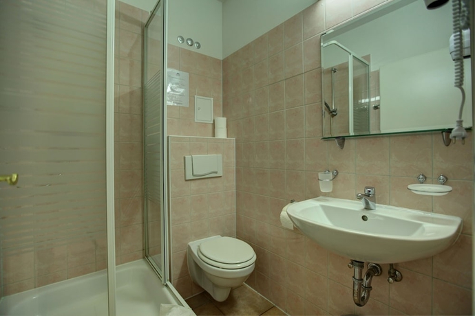 Imagen de la habitación del Pensión Hotel Pension Bernstein. Foto 11