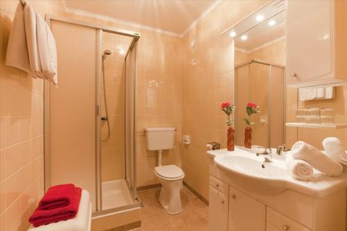 Imagen general del Pensión Hotel Tyrol, Seefeld in Tirol. Foto 5