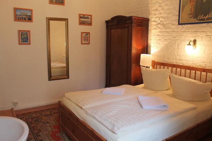 Imagen de la habitación del Pensión Hotel Waizenegger am Kurf&uuml;rstendamm. Foto 2