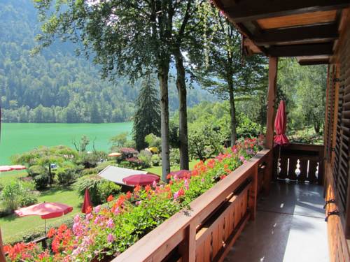 Imagen de la habitación del Pensión Hubertus am Thumsee - Ruhe Fr&uuml;hst&uuml;ck und Alpenpanorama. Foto 6