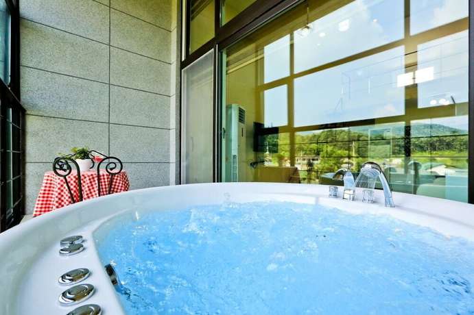 Imagen de la habitación del Pensión Huenest. Foto 15