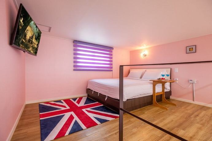 Imagen de la habitación del Pensión Huenest. Foto 19