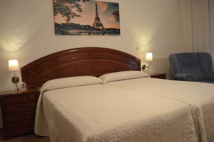 Imagen de la habitación del Pensión Iberos Jaén. Foto 8