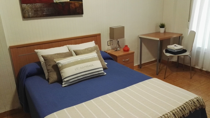 Imagen de la habitación del Pensión Iruña, Santurtzi. Foto 6