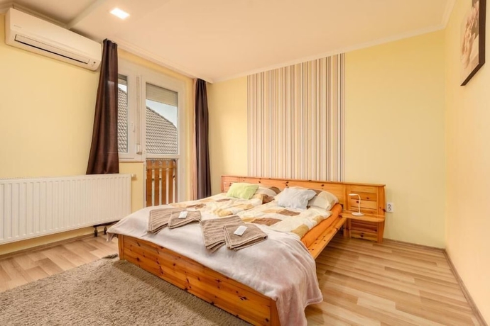 Imagen de la habitación del Pensión Janika. Foto 11