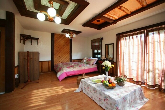 Imagen de la habitación del Pensión Jeongseon Haetbinnuri. Foto 26