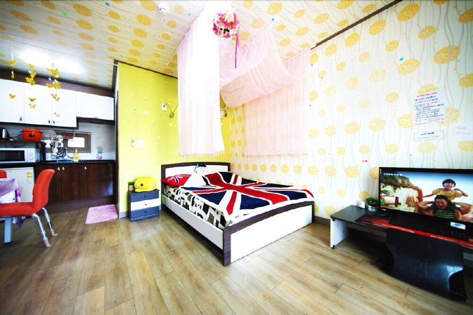 Imagen de la habitación del Pensión Junlive. Foto 16