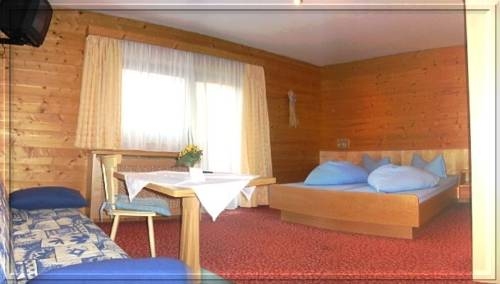 Imagen general del Pensión KRISTALL, NEUSTIFT IM STUBAITAL . Foto 3