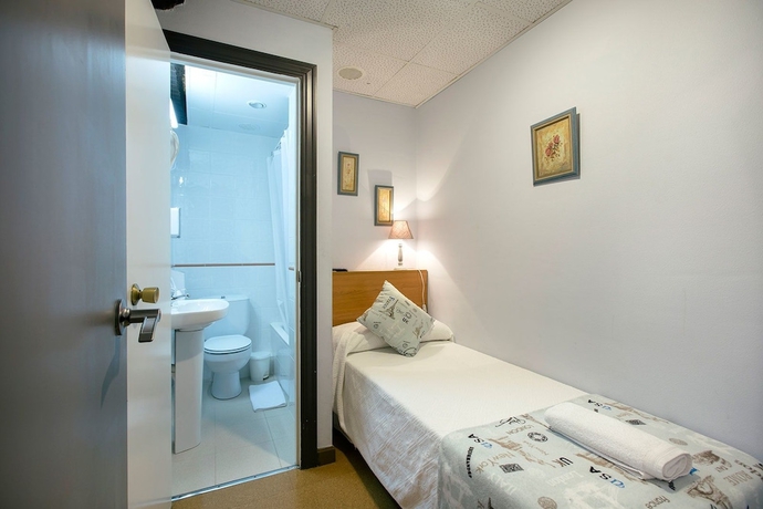 Imagen de la habitación del Pensión Kaia, San Sebasti&aacute;n. Foto 12