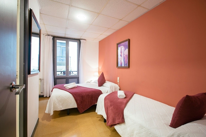 Imagen de la habitación del Pensión Kaia, San Sebasti&aacute;n. Foto 14