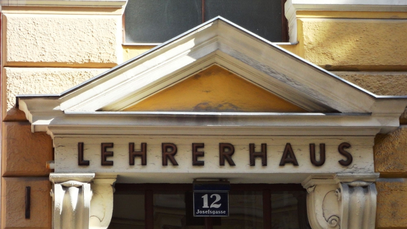 Imagen de los exteriores del Pensión LEHRERHAUS. Foto 16