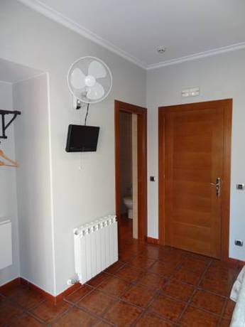 Imagen de la habitación del Pensión La Bilbaina - Albergue Logroño. Foto 5