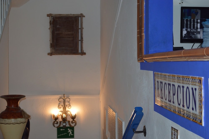 Imagen de los interiores del Pensión La Esperanza, Moj&aacute;car. Foto 14