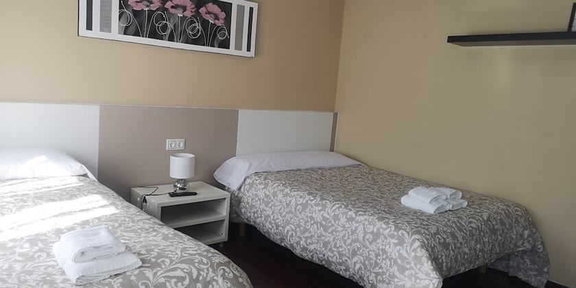 Imagen de la habitación del Pensión La Estación, Sarria. Foto 4