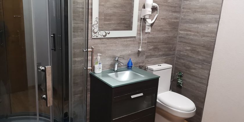 Imagen de la habitación del Pensión La Estación, Sarria. Foto 6