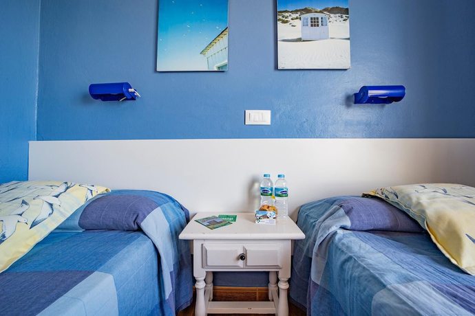 Imagen de la habitación del Pensión La Gaviota. Foto 13