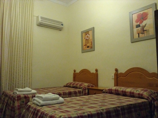 Imagen de la habitación del Pensión La Milagrosa. Foto 4