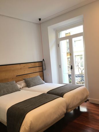 Imagen de la habitación del Pensión La Perla, San Sebastián. Foto 3