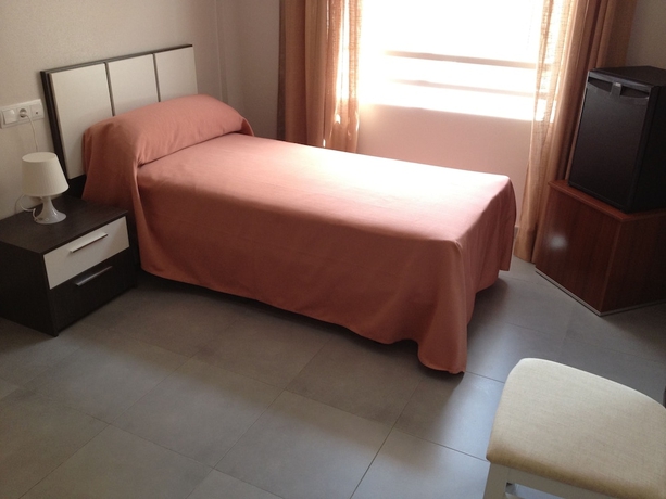 Imagen de la habitación del Pensión La Puntica. Foto 10