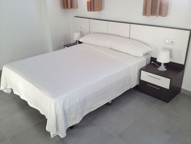 Imagen de la habitación del Pensión La Puntica. Foto 12