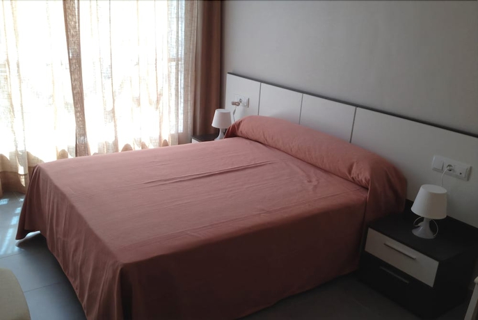 Imagen de la habitación del Pensión La Puntica. Foto 17