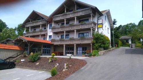 Imagen de los exteriores del Pensión Landhaus Koller, Bodenmais. Foto 17