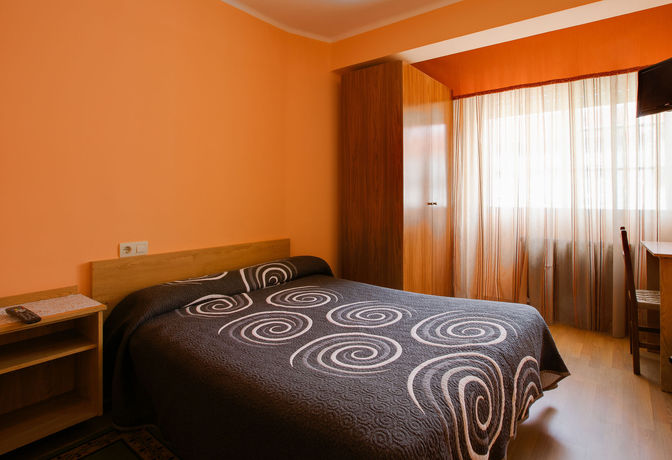 Imagen de la habitación del Pensión Las Palmeras, Comarca del Deza - Lalín. Foto 8