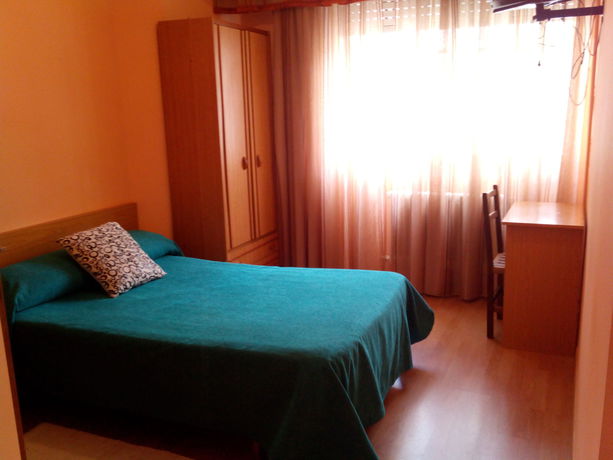 Imagen de la habitación del Pensión Las Palmeras, Comarca del Deza - Lalín. Foto 9