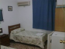Imagen de la habitación del Pensión Los Faroles. Foto 8