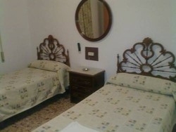 Imagen de la habitación del Pensión Los Faroles. Foto 15