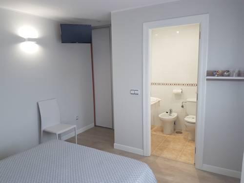 Imagen de la habitación del Pensión Los Rosales, Cabárceno. Foto 7