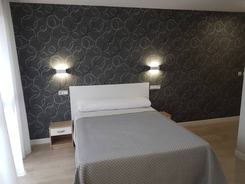 Imagen de la habitación del Pensión Los Rosales, Cabárceno. Foto 8